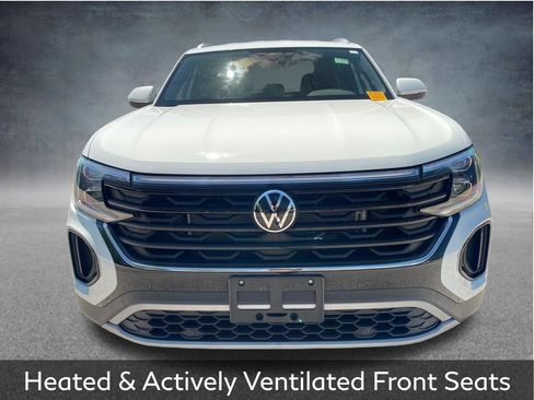 Used 2025 Volkswagen Atlas Cross Sport SE AWD/4WD image 3