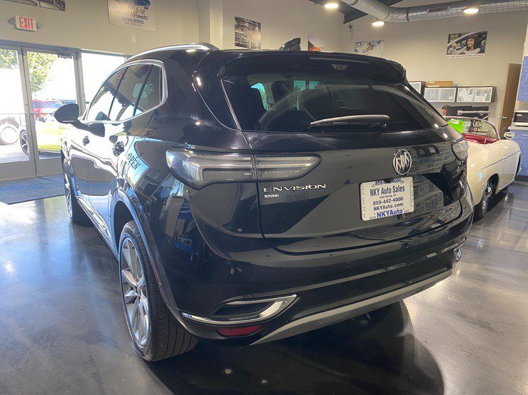 Used 2023 Buick Envision Avenir AWD/4WD image 4