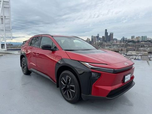 Used 2026 Toyota bZ XLE Plus image 1