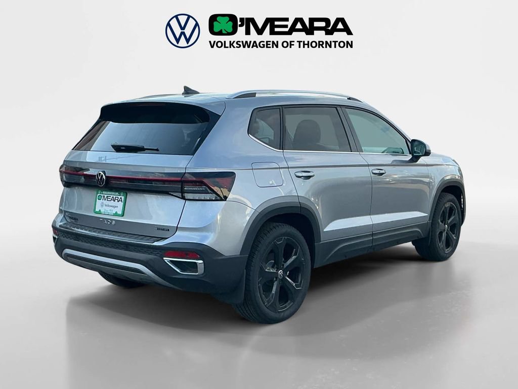 Used 2025 Volkswagen Taos SEL w/ Taos Adventure Package (SXB) AWD/4WD image 5