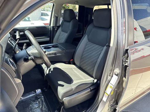 Used 2019 Toyota Tundra SR5 AWD/4WD image 11
