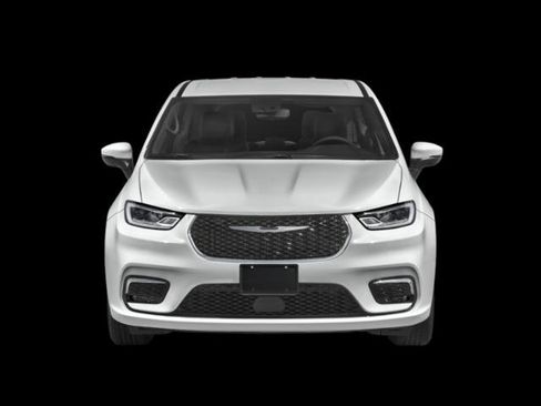 Certified 2023 Chrysler Pacifica Touring-L FWD image 4