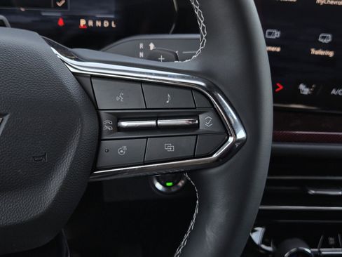 New 2026 Chevrolet Traverse Z71 w/ Enhanced Driving Package image 11