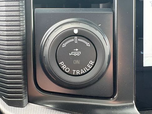 Used 2025 Ford F150 Platinum w/ Equipment Group 702A High AWD/4WD image 17