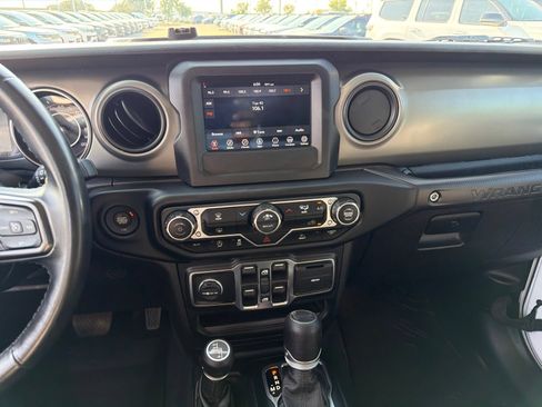 Used 2022 Jeep Wrangler Unlimited Sport AWD/4WD image 21