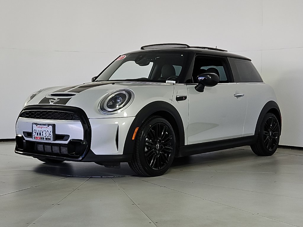 Used 2022 MINI Cooper S FWD image 2