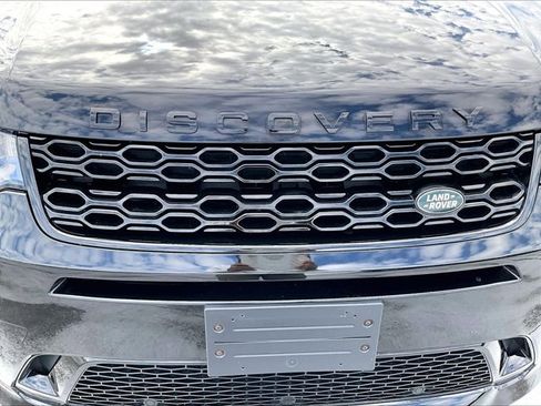 Used 2020 Land Rover Discovery Sport SE R-Dynamic image 30