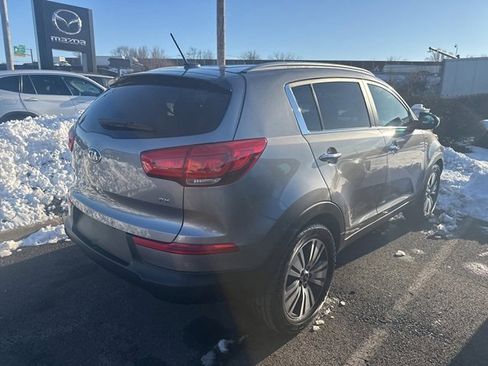 Used 2016 Kia Sportage EX image 2