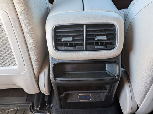 Certified 2024 Mercedes-Benz GLE 450 4MATIC image 31