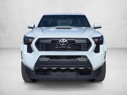 Certified 2025 Toyota Tacoma TRD Sport image 6