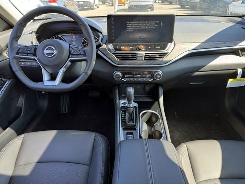 Certified 2025 Nissan Altima 2.5 SL image 15