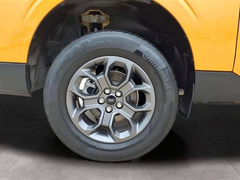 Used 2022 Ford Maverick XLT image 19