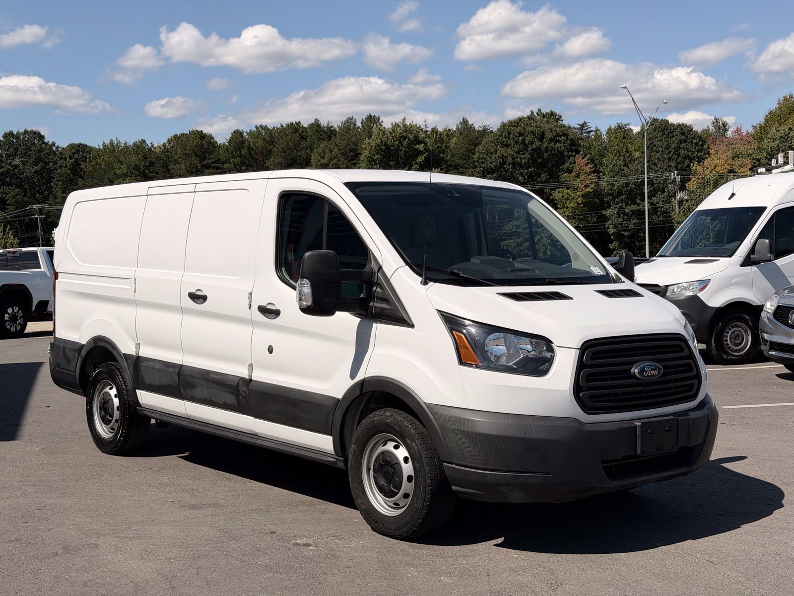 Used 2018 Ford Transit 150 130 Low Roof RWD image 4