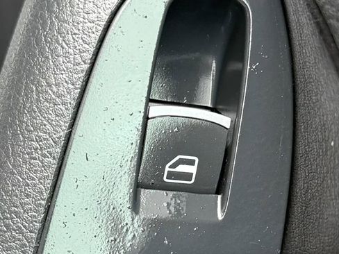 Used 2013 Volkswagen Jetta GLI Autobahn FWD image 37