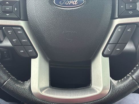 Used 2015 Ford F150 Platinum w/ FX4 Off-Road Package AWD/4WD image 27
