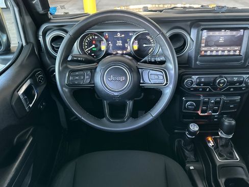 Used 2023 Jeep Wrangler Unlimited AWD/4WD image 13