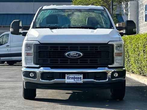 New 2026 Ford F250 XL w/ XL Chrome Package image 9