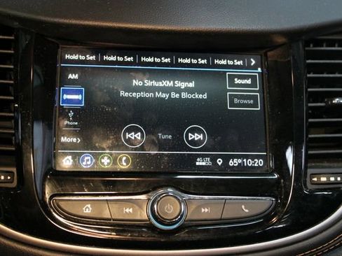 Used 2019 Chevrolet Trax LT w/ LT Convenience Package AWD/4WD image 24