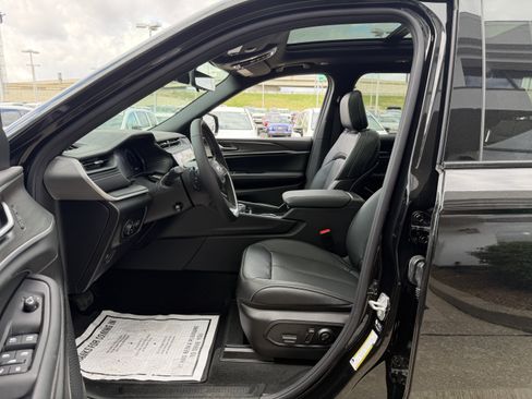 New 2026 Jeep Grand Cherokee L Limited image 33