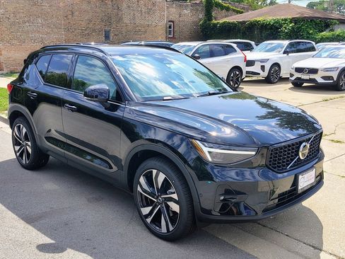 New 2026 Volvo XC40 B5 Ultra w/ Protection Package Premier AWD/4WD image 4