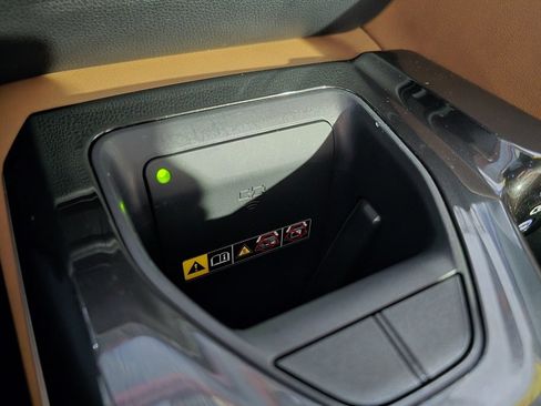 Used 2025 Toyota Crown Signia XLE image 23