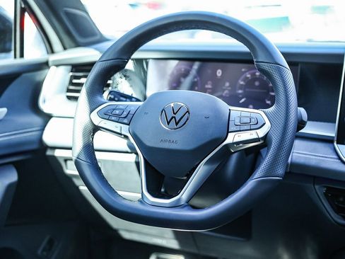 New 2026 Volkswagen Tiguan SE R-Line image 32