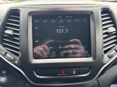Certified 2022 Jeep Cherokee Latitude Lux AWD/4WD image 12