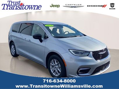 Used 2024 Chrysler Pacifica Touring-L