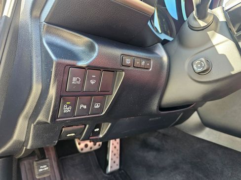 Used 2019 Lexus IS 350 AWD image 20