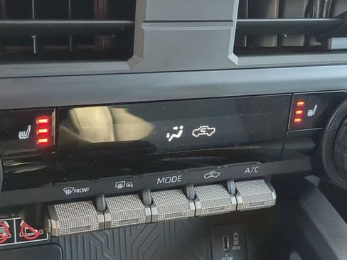 Certified 2025 Toyota Tacoma SR5 image 13