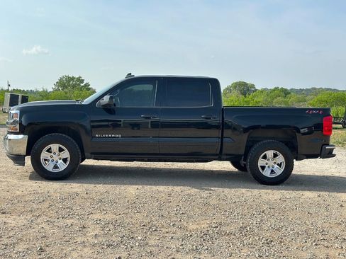 Used 2018 Chevrolet Silverado 1500 LT w/ LT Fleet Plus Package AWD/4WD image 3