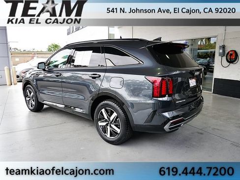 Certified 2023 Kia Sorento S w/ Panoramic Sunroof Package FWD image 7