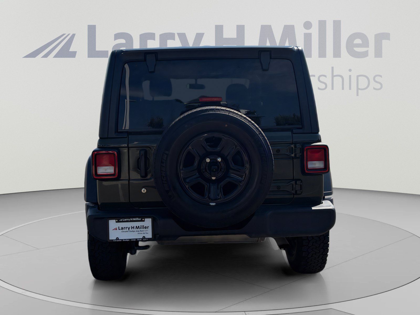Used 2023 Jeep Wrangler Unlimited Sport AWD/4WD image 5
