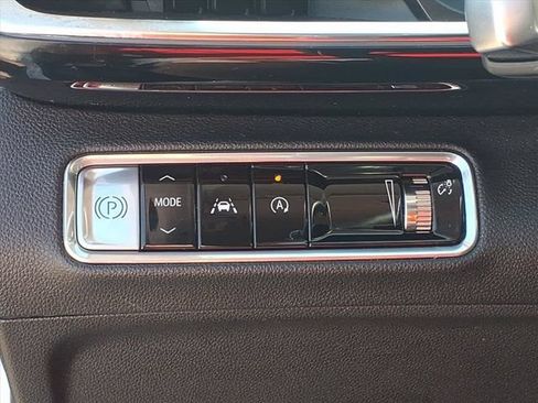 Used 2024 Buick Envision Preferred AWD/4WD image 17