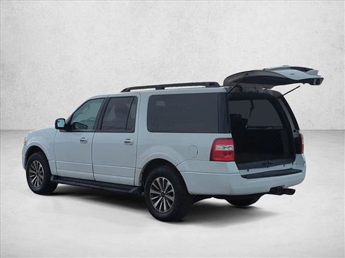 Used 2017 Ford Expedition EL XLT image 5
