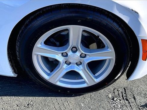 Used 2023 Chevrolet Camaro LT image 8