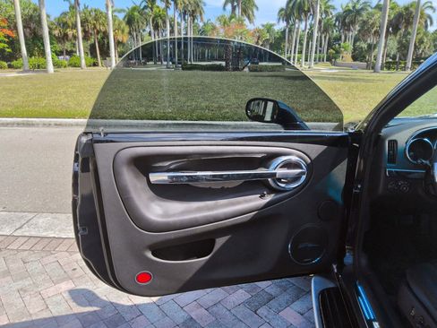 Used 2006 Chevrolet SSR w/ Preferred Equipment Group RWD image 35