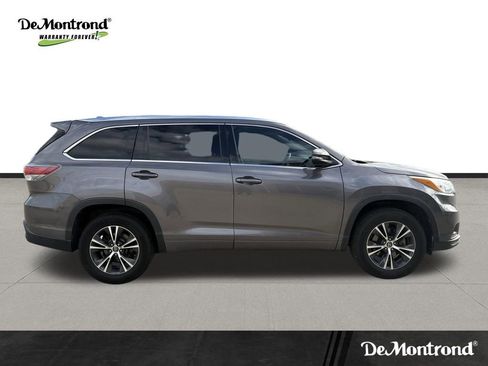 Used 2016 Toyota Highlander XLE FWD image 4