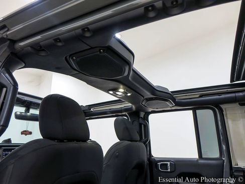 Used 2020 Jeep Wrangler Unlimited Sport S w/ Sun And Sound Package AWD/4WD image 16