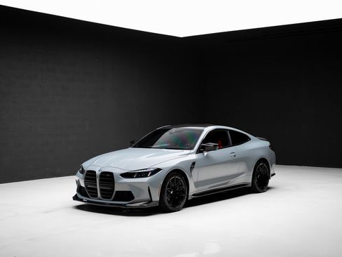 Used 2026 BMW M4 Competition RWD image 4