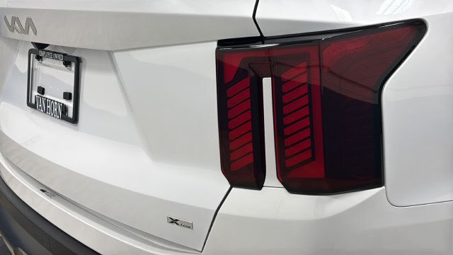 Used 2024 Kia Sorento SX AWD/4WD image 34