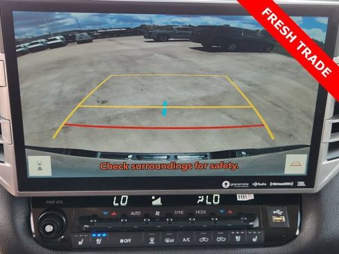 Used 2022 Toyota Tundra Limited w/ Power Package AWD/4WD image 16