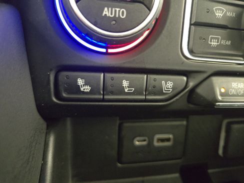 Used 2023 Chevrolet Tahoe Premier image 28