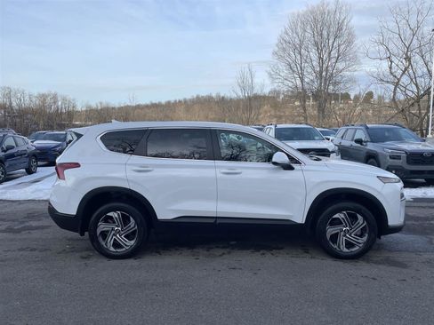 Used 2023 Hyundai Santa Fe SE image 6