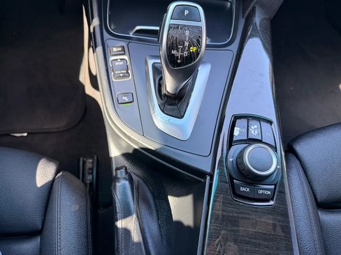 Used 2017 BMW 330i Sedan RWD image 22