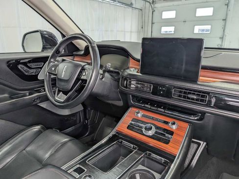 Used 2020 Lincoln Aviator Reserve w/ Equipment Group 201A image 41