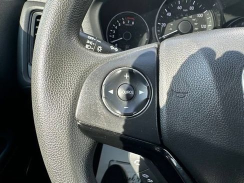 Used 2021 Honda HR-V LX image 24