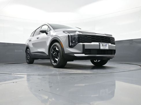 New 2026 Kia Sportage EX image 27
