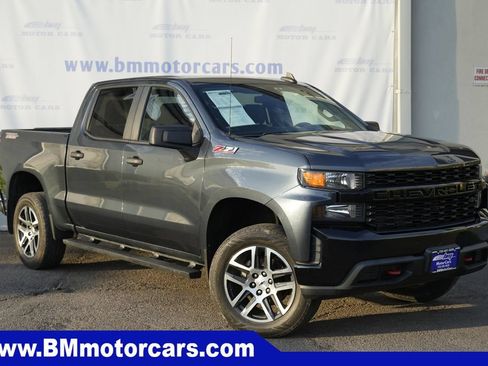 Used 2019 Chevrolet Silverado 1500 Custom Trail Boss w/ Custom Convenience Package AWD/4WD image 1
