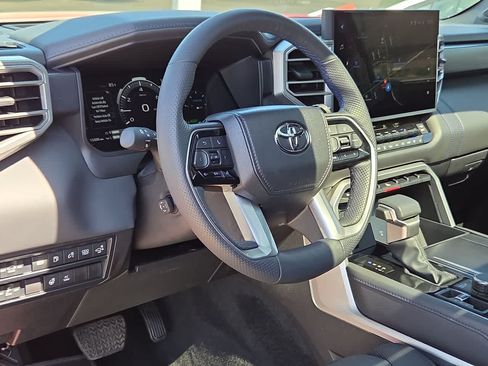 Certified 2025 Toyota Sequoia Platinum AWD/4WD image 10